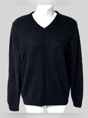 Quince Black Cashmere V Neck Sweater M Classic Quiet Luxury Minimalist